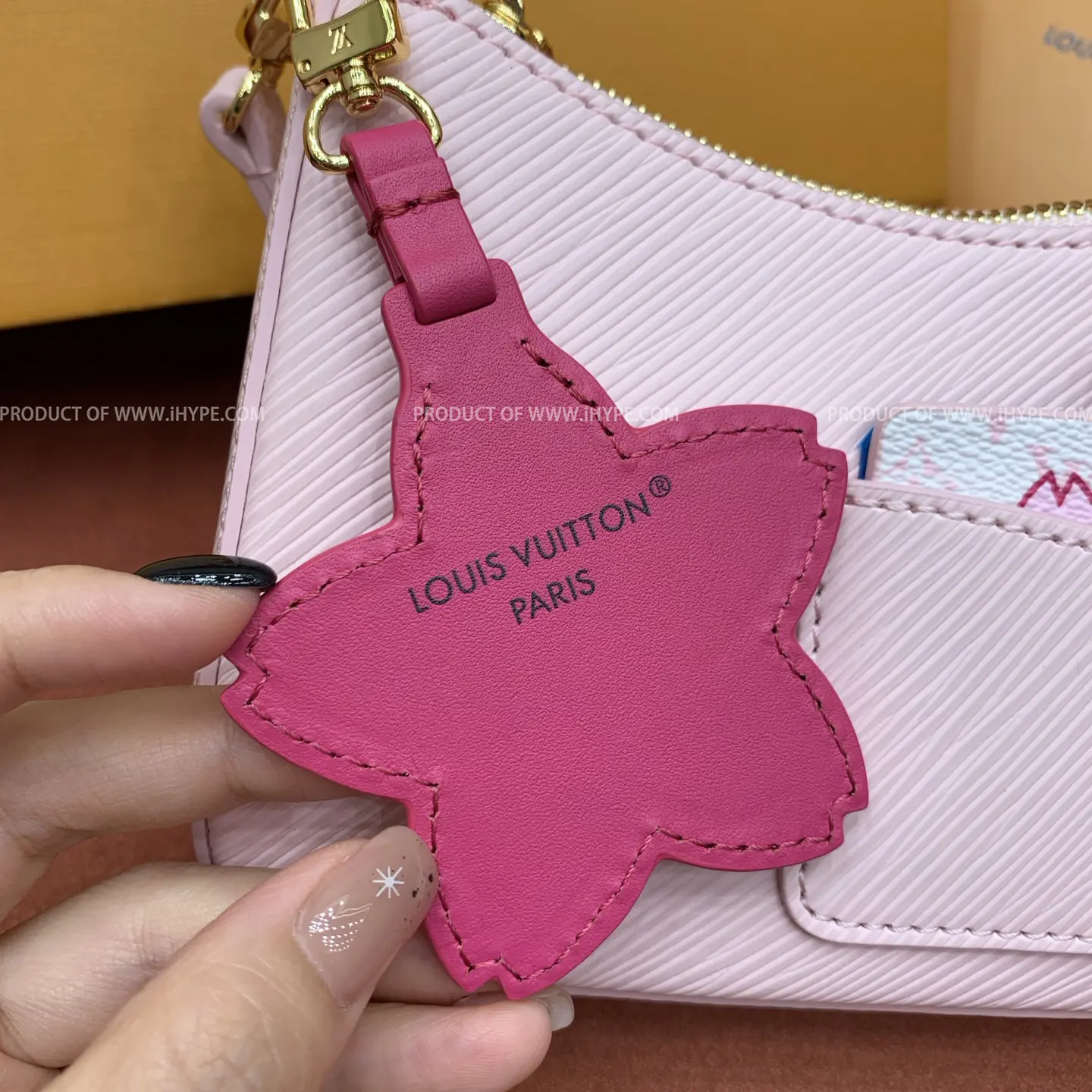 Best Louis Vuitton LV x TM Marellini M13101 19 x 13.5 x 6.5CM Replica