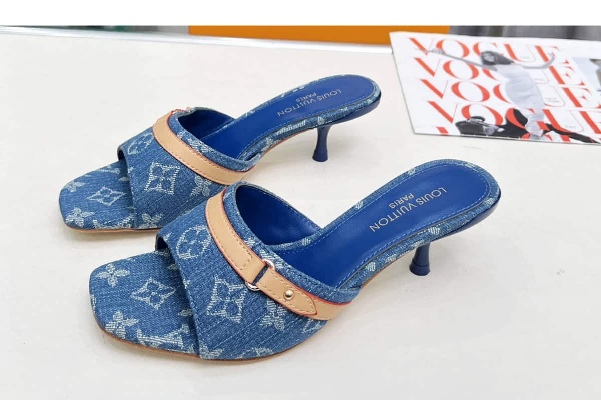 LOUIS VUITTON SLIPPER LOUIS VUITTON SLIPPER