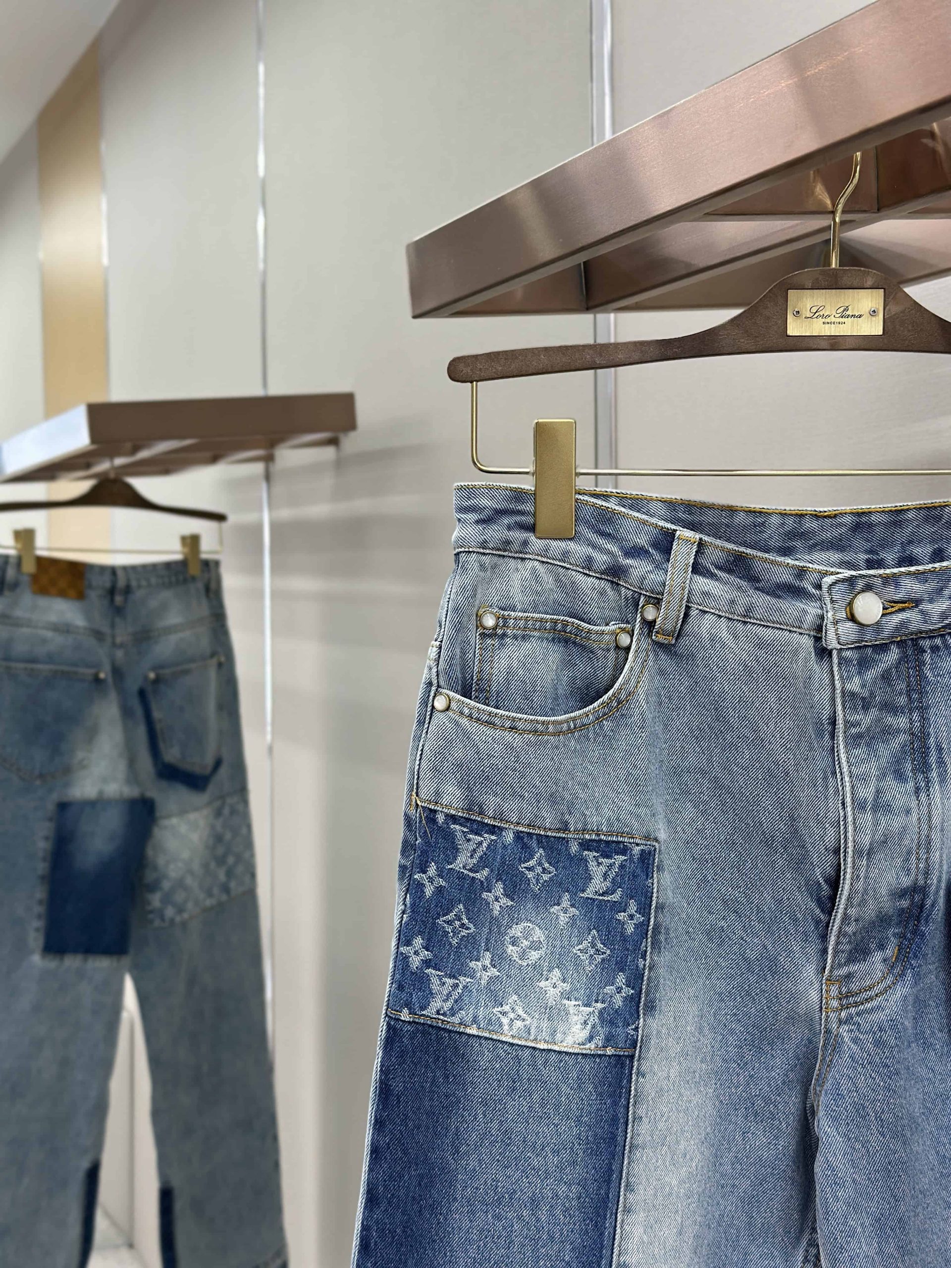 LV JEAN PANTS (5)