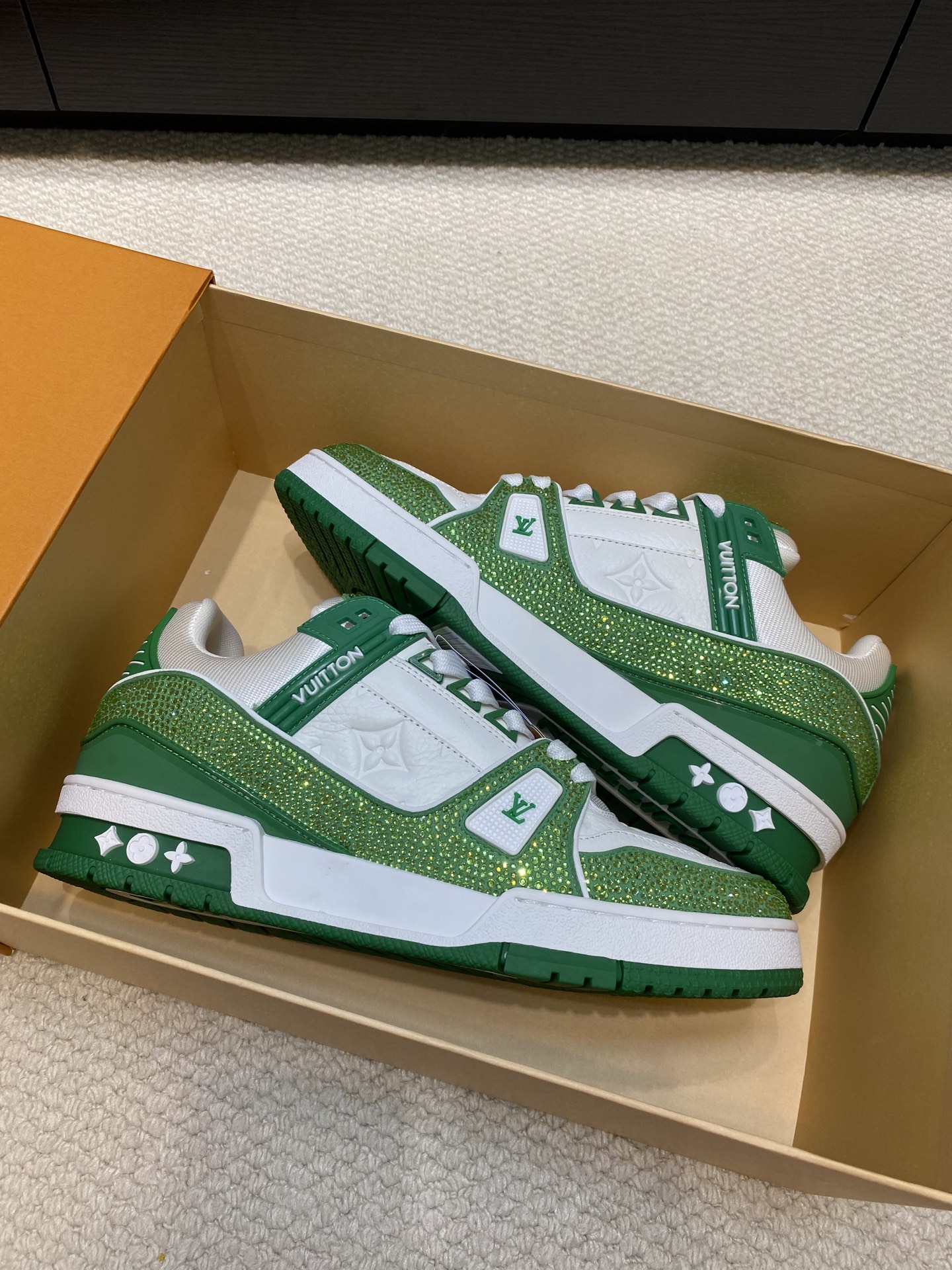 LV Trainer Green Rhinestones (5)