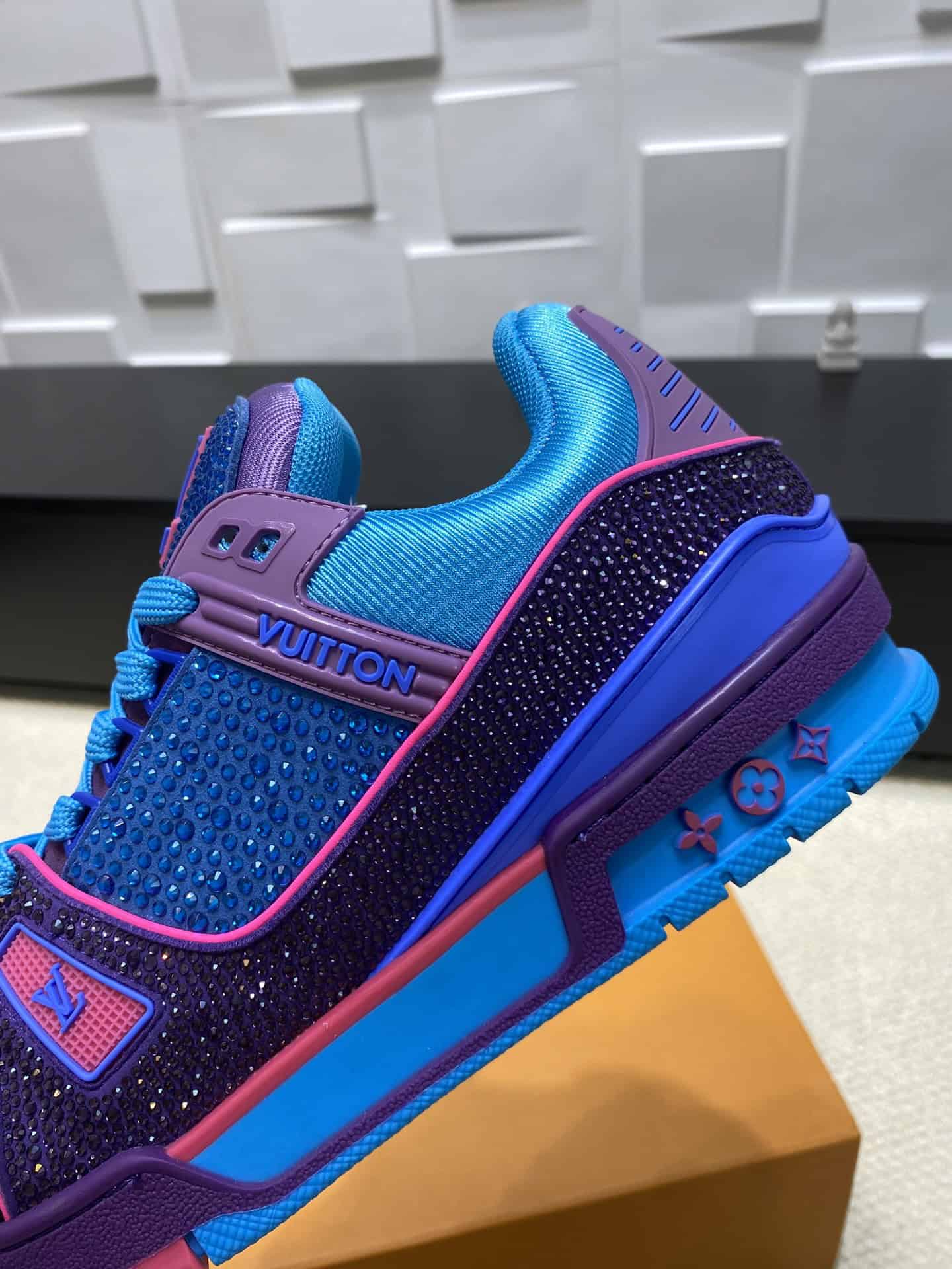 LV Trainer purple-blue Rhinestones (7)